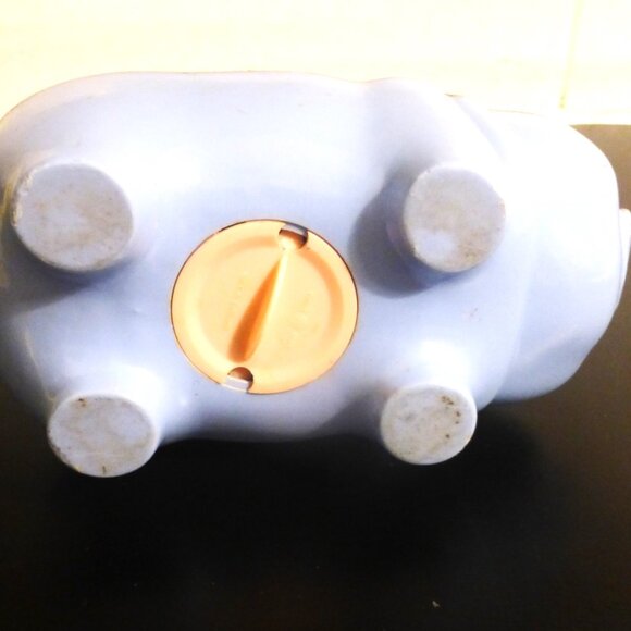 TYS - Rare Tudor Ross PIGGY BANK Plastic Bank ENGLAND Coin Collection Coin Bank - Picture 5 of 8